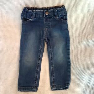 🌟 cute baby Garanimals blue jeans size 12-18 months